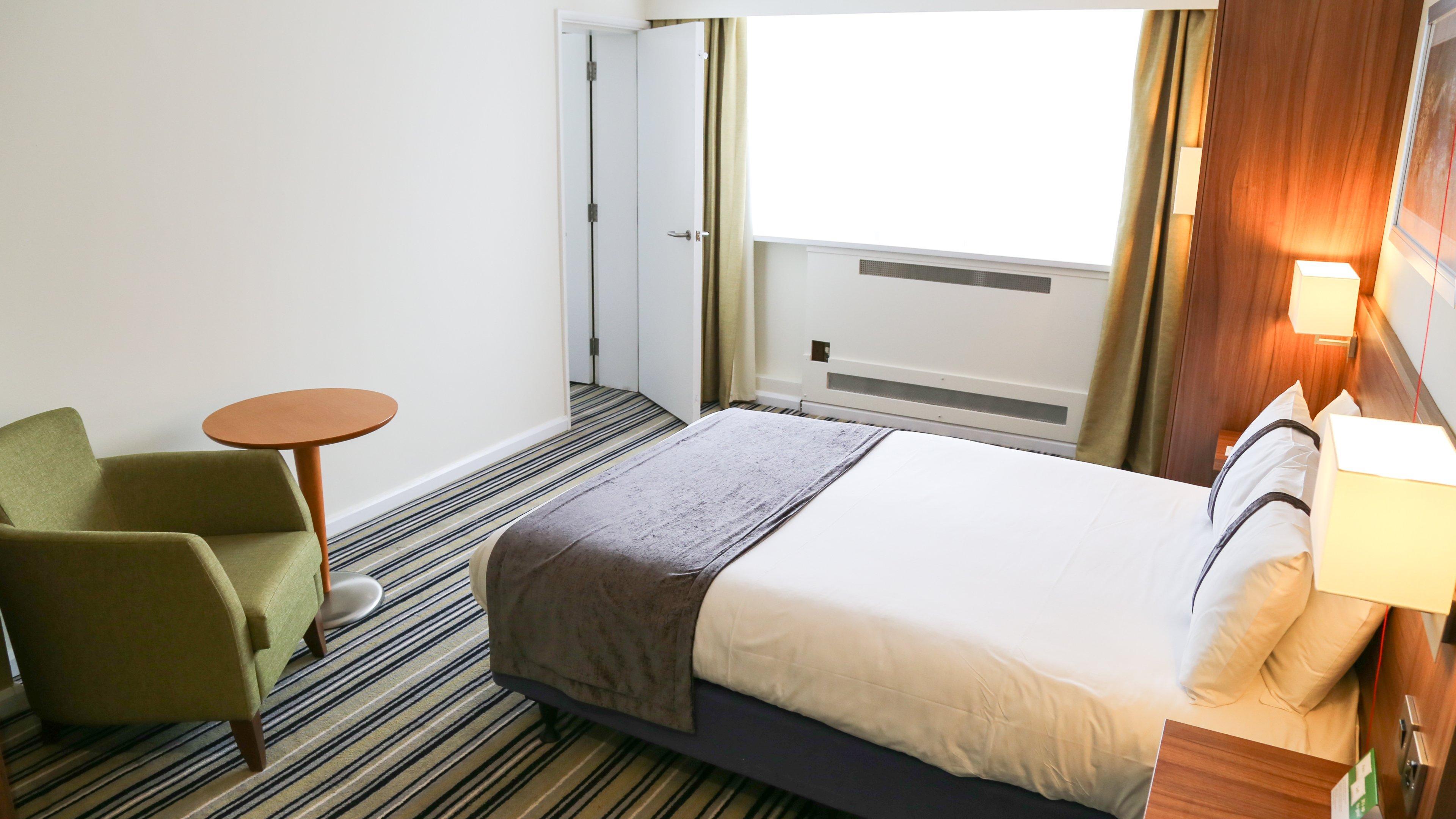 Holiday Inn Runcorn M56 Junction 12 By Ihg Eksteriør bilde