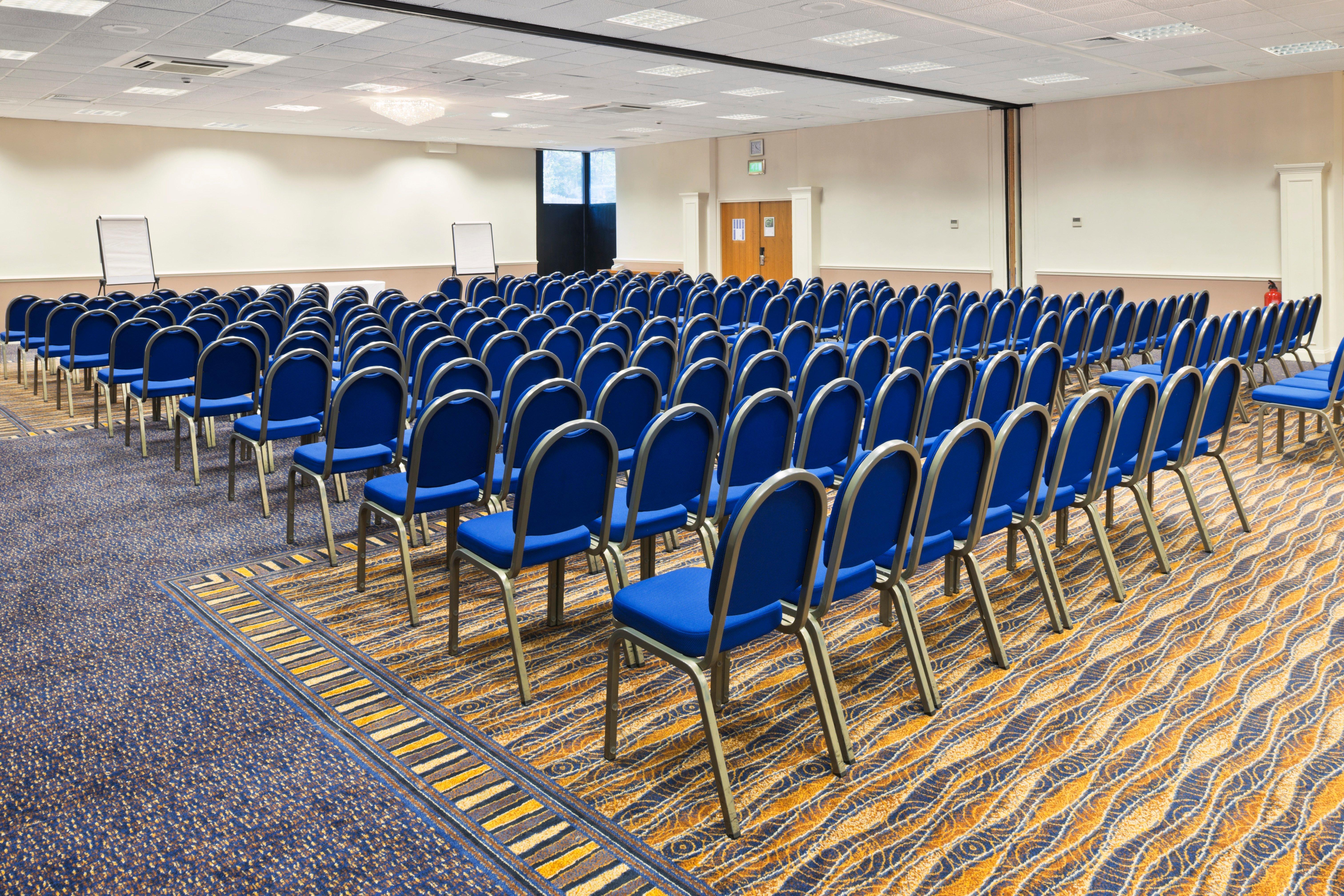 Holiday Inn Runcorn M56 Junction 12 By Ihg Eksteriør bilde
