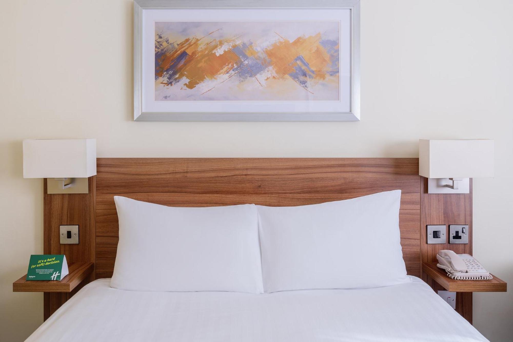 Holiday Inn Runcorn M56 Junction 12 By Ihg Eksteriør bilde