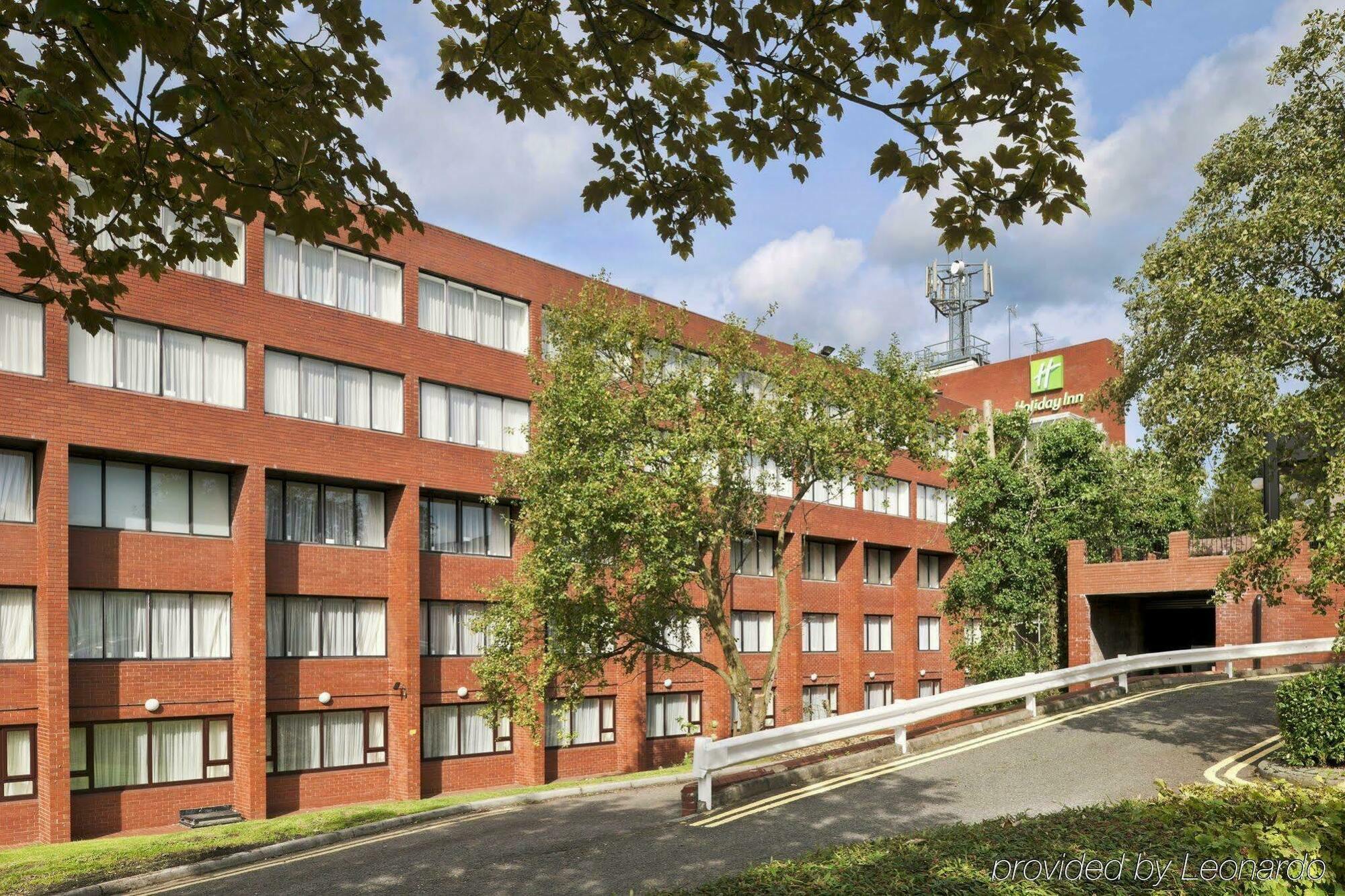 Holiday Inn Runcorn M56 Junction 12 By Ihg Eksteriør bilde
