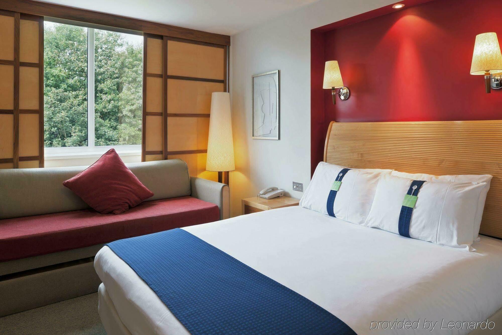 Holiday Inn Runcorn M56 Junction 12 By Ihg Eksteriør bilde